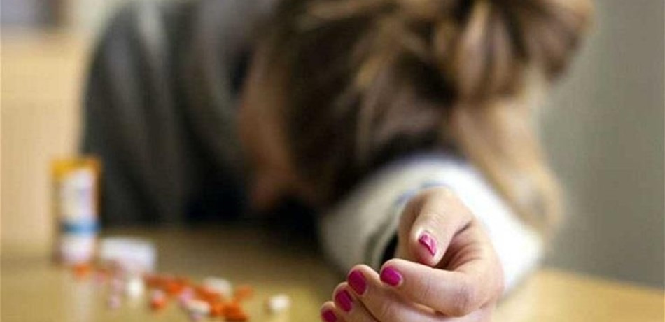 في طرابلس.. تناولت كمية من الدواء بهدف الانتحار