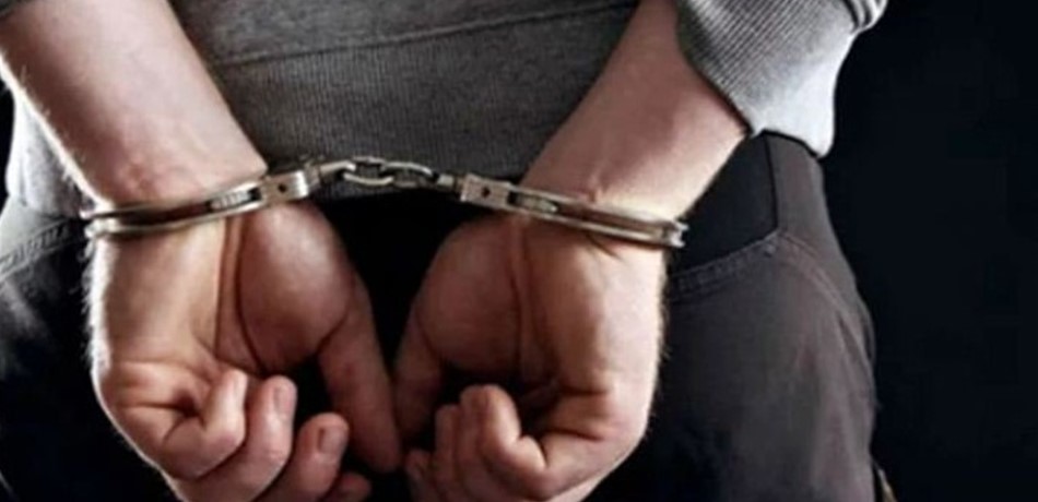 بالتفاصيل.. توقيف مروّج عملة مزيّفة من فئة الـ 100 ألف في البيسارية!