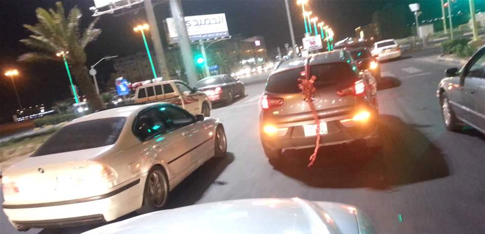 صاحب فان "سيء الحظ".. ولحظة موكب عرس  "أليمة" انتهت بالمستشفى!!
