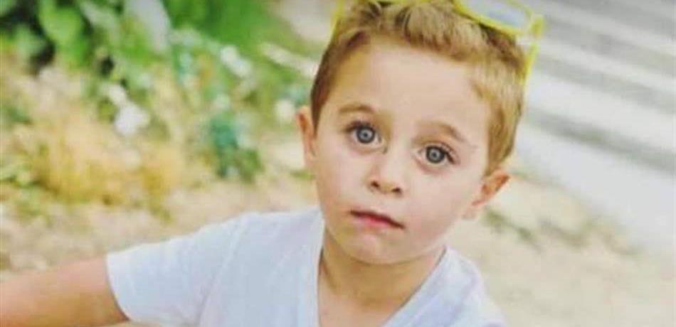 بالصور.. حادثُ صدمٍ يخطفُ "جاد" ابن الـ 3 سنوات في عكّار!