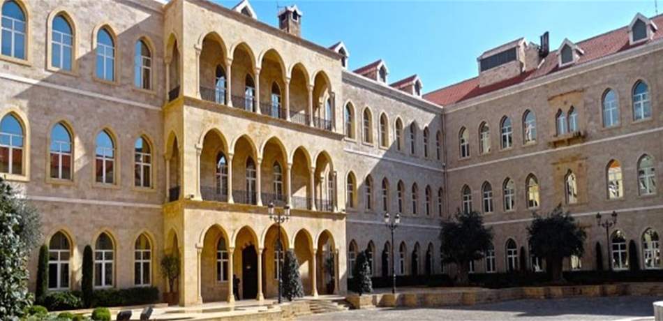 "فتاوى دستورية ناعمة".. هكذا بدأت حرب الصلاحيات
