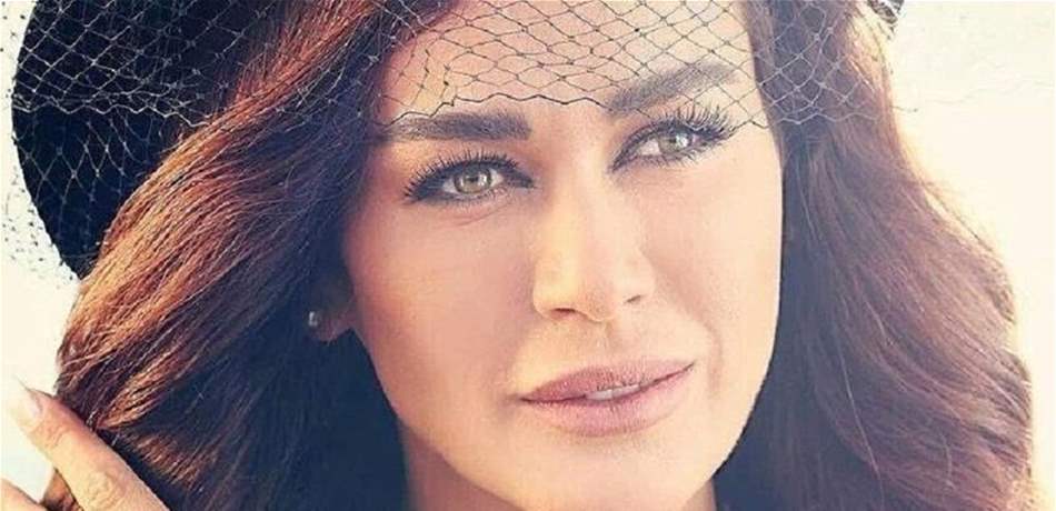 بالصورة: بعد خلافها مع  ابنها.. نادين الراسي تودع جمهورها