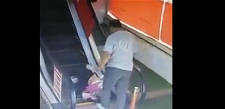 في "المول".. اعتدى عليها بطريقة وحشية! (فيديو) 