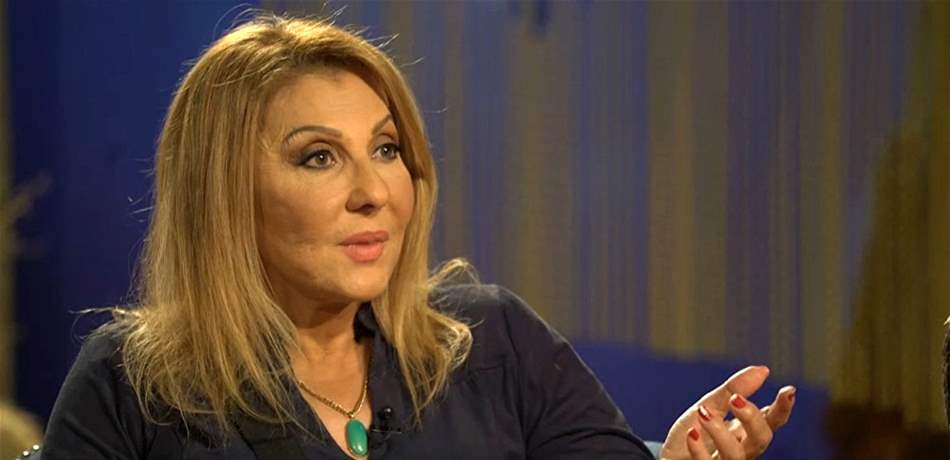 نادية الجندي تثير الجدل بإطلالتها الأخيرة.. "لم تحترم سنها"! (صورة) 