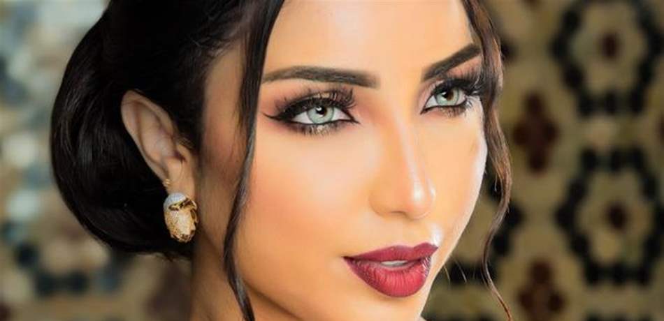 دنيا بطمة تنفي شائعات طلاقها (صور) 
