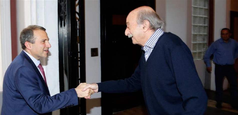 ما وراء هدنة "الإشتراكي"-"التيار".. الإشكالات في بلدات الجبل دفعت جنبلاط للتدخل