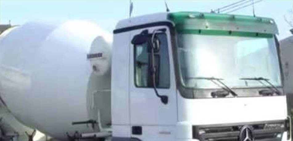 جريح بإنقلاب جبّالة باطون في الغابات - جبيل