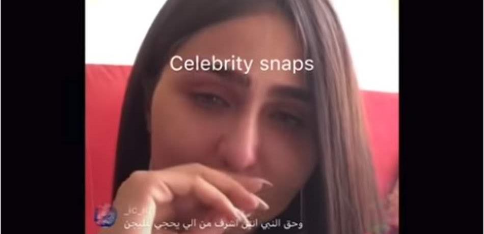 ملكة جمال عربية تبكي بحرقة أمام الجميع وتعلن عن تعرضها للتهديد.. (فيديو)