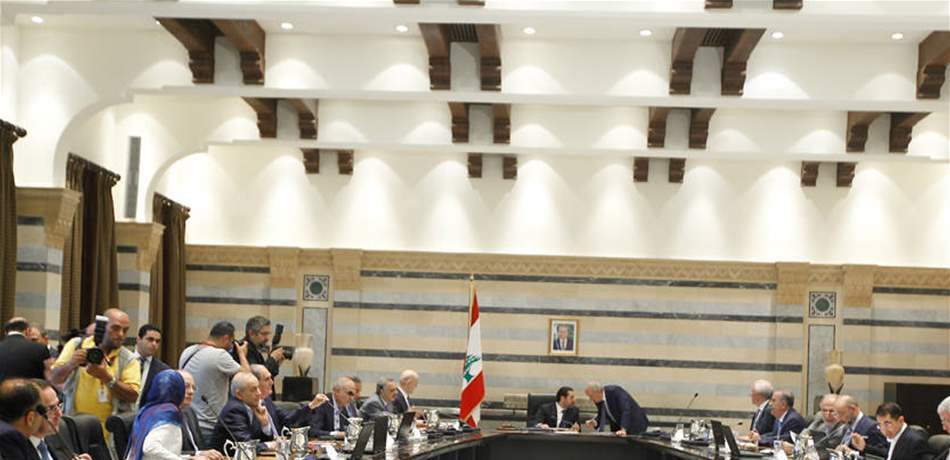 سيناريوهان متناقضان للتأليف.. انتظار طويل بلا أفق 