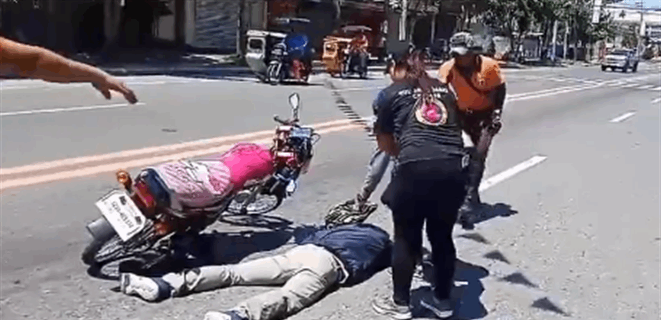 تظاهر بالموت في حادث.. ليفاجئ حبيبته بعرض زواج! (فيديو) 