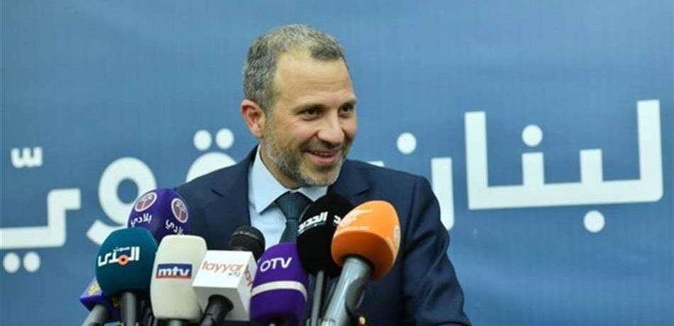 ما بين باسيل وبعبدا و"بيت الوسط".. خيط رفيع!