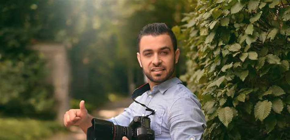 مصورٌ فلسطيني ـ لبناني نحو العالمية: السرُّ في العجوز الذي نام على "رصيف برلين"