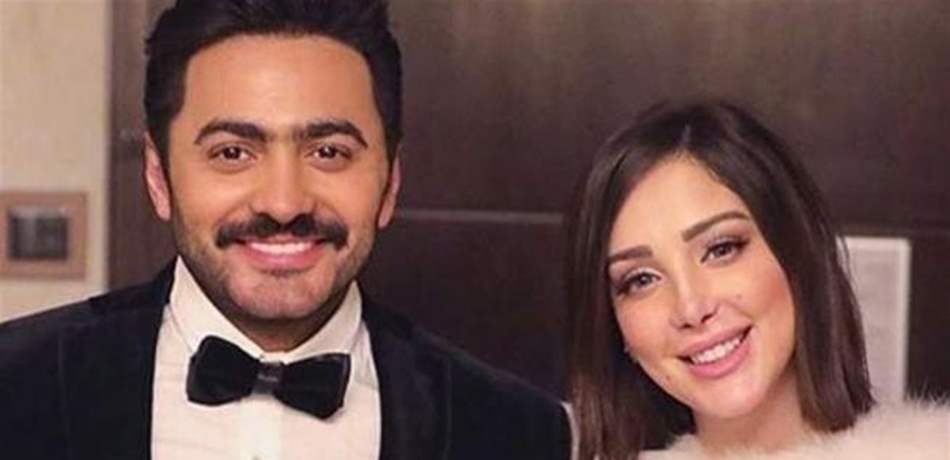 تامر حسني وزوجته يزفان خبرا سعيدا لمعجبيهما