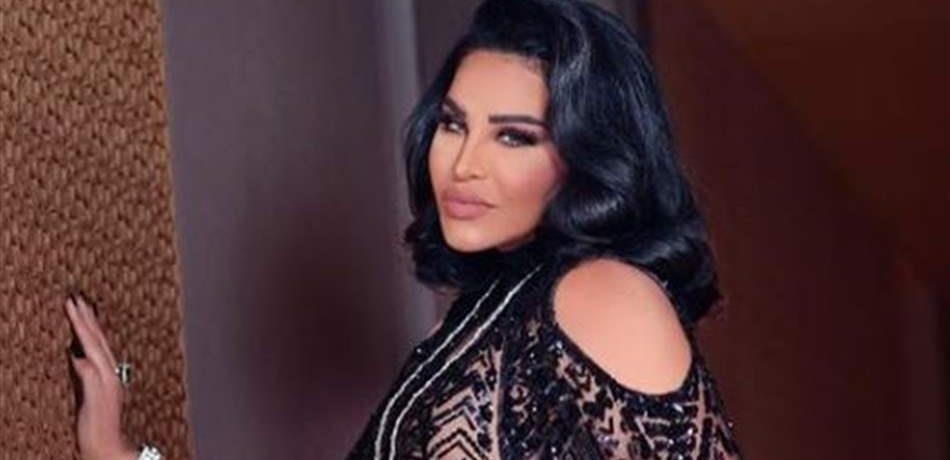 أحلام تؤدّي مناسك العُمرة.. وهذا ما طلبته من متابعيها