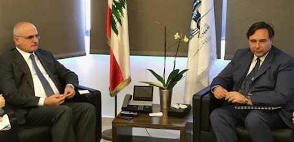 وزير المال عرض مع وفد من البنك الدولي الشؤون المتعلقة بالطاقة