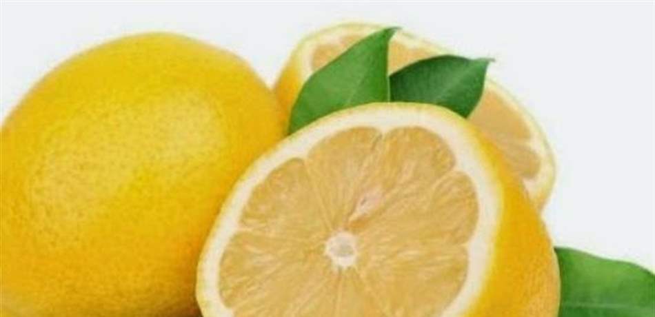 مخاطر تجهلونها عن الليمون الحامض.. احذروها