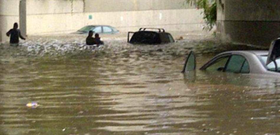 منخفض جوي آتٍ في هذا اليوم.. برق ورعد وضباب!