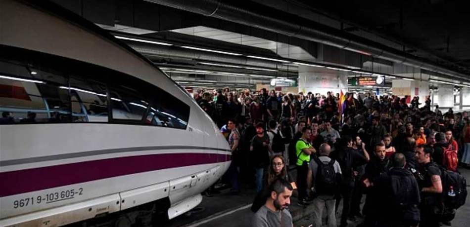 إخلاء قطارين بسبب حقيبة مشبوهة في برشلونة