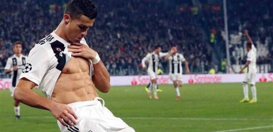 رونالدو: فوز مانشستر يونايتد "هدية منا" وهو غير مستحقّ!