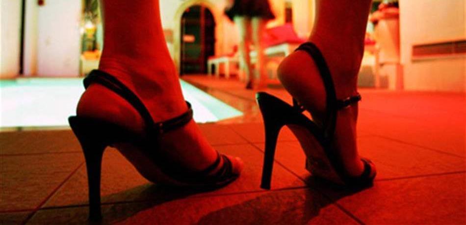 تسهيل وممارسة دعارة في أحد فنادق طبرجا! 