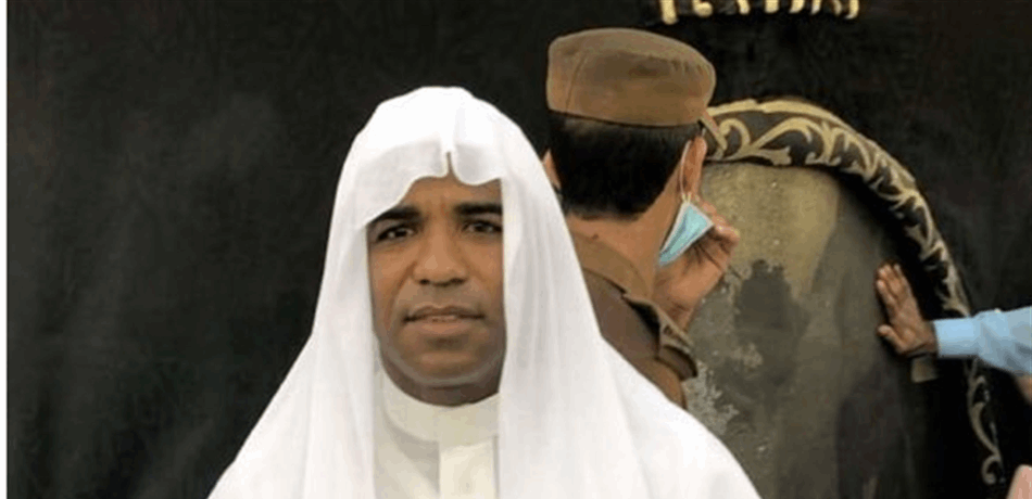 لاعب برازيلي يشهر إسلامه ويطوف حول الكعبة