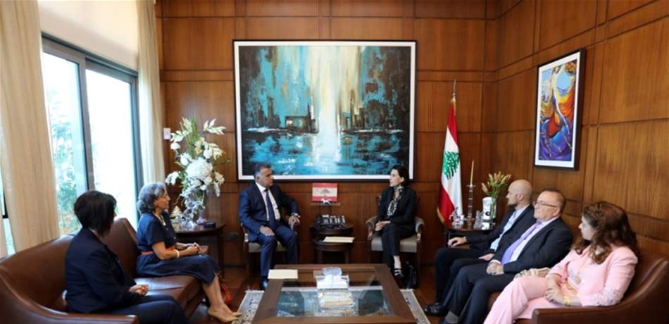 إبراهيم إستقبل هيئة "تفعيل دور المرأة" برئاسة أرسلان 