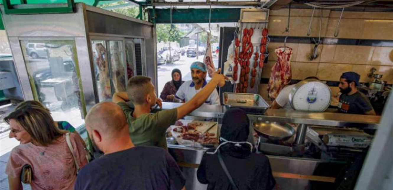غياب مظاهر العيد هذا العام... لا أضاحي والفقراء من دون لحم
