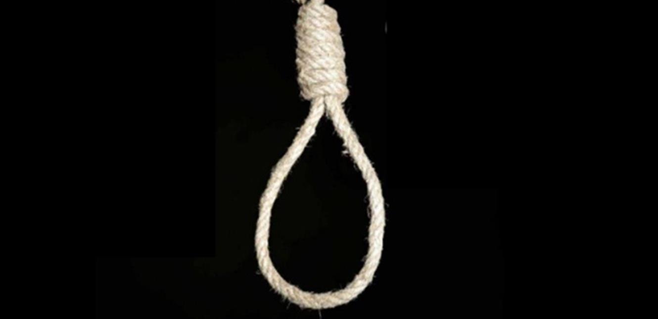 اختلفت مع والدتها بسبب شاب...فشنقت نفسها!