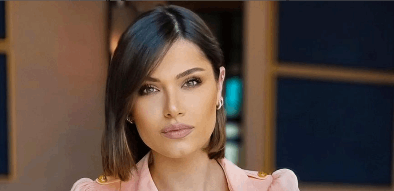 مذيعة أخبار الـ MTV نبيلة عواد تستمتع بوقتها على البحر في دبي (صور)