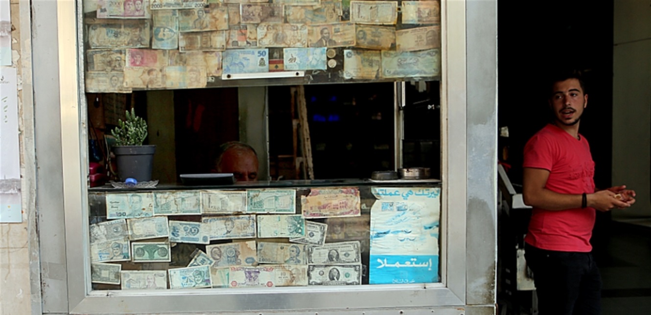  بعد ارتفاعه مساء أمس.. كيف افتتح الدولار صباحاً في السوق الموازية؟ 