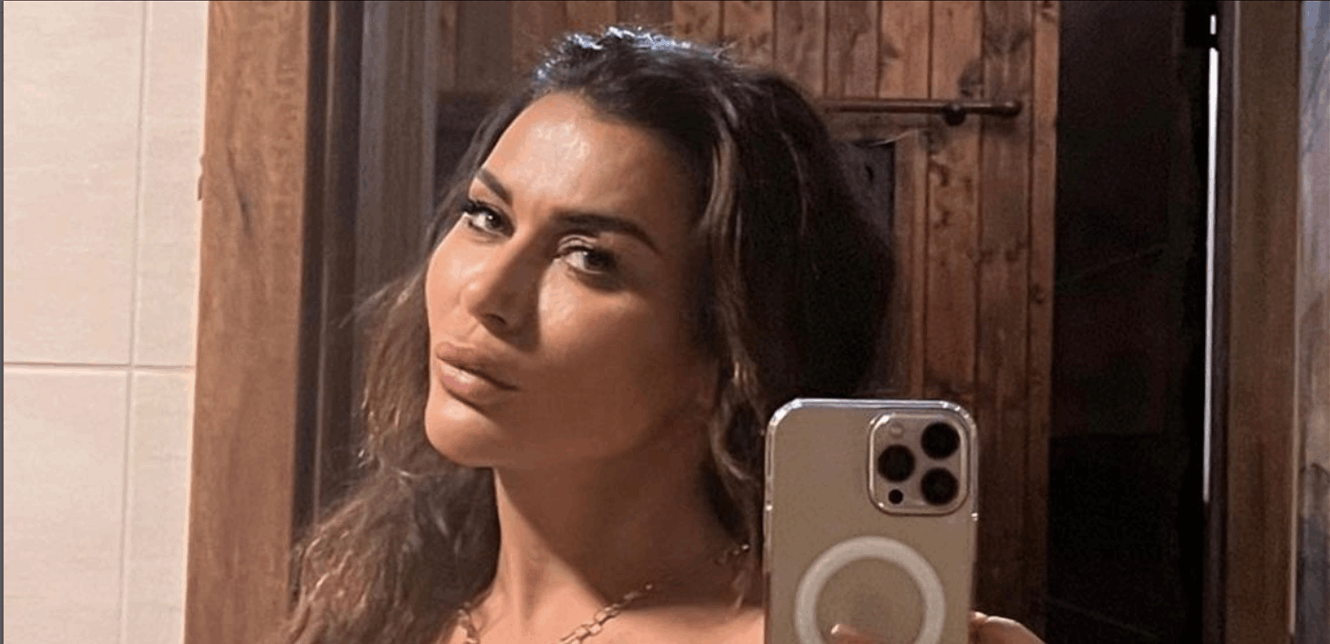نادين الراسي داخل حوض السباحة بمايوه مُثير.. شاهدوا الصور