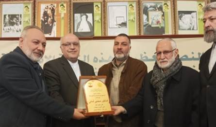 قيادة "حزب الله" بقاعا كرمت السفير الإيراني