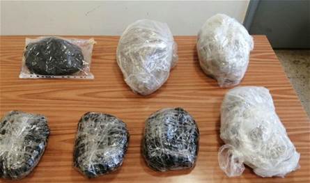 في أكثر من منطقة... الجيش يوقف 56 شخصاً ويضبط أسلحة ومخدرات