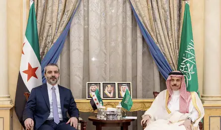 فيصل بن فرحان والشيباني بحثا مواصلة التنسيق لحفظ أمن المنطقة