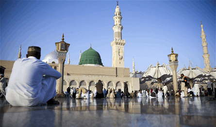 خلال 14 ثانية.. إنقاذ معتمر باكستاني توقف قلبه في المسجد النبوي