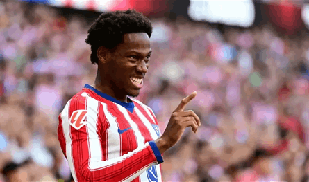 أتلتيكو مدريد يبقي جوناثان ديفيد
