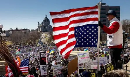 يوم حراك في الولايات المتحدة للاحتجاج على سياسات ترامب 