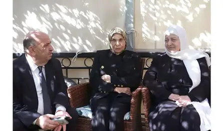 بهية الحريري عزت برئيس الاتحاد اللبناني للميني فوتبول