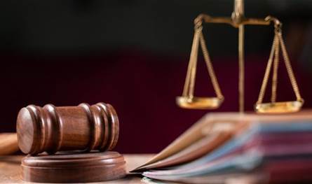 بلبلة في قصر عدل طرابلس... شاهدوا بالفيديو ما حصل خلال مُحاكمة أحد السجناء