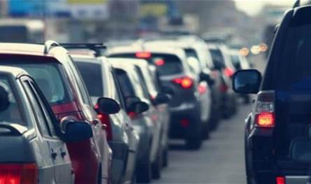زحمة سير على أوتوستراد جونية... ما الذي حصل عند مفرق أدما؟