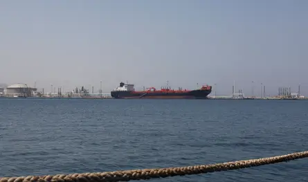الحرس الثوري يعلن استهداف 4 ناقلات نفط.. وتحذير لواشنطن