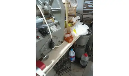 بالشمع الأحمر.. إقفال مطعم في الجنوب بسبب مخالفات صحية خطيرة