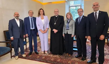 وفد من "مسيحيي المشرق" يزور السفير البابوي.. ودعم لصمود أهالي الجنوب