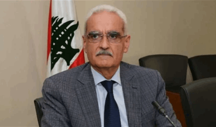 يزبك للحكومة: لتنفيذ قرار نزع سلاح "حزب إيران"