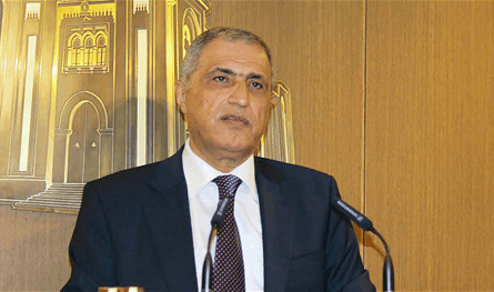 هاشم بحث مع وزير المال في مستحقات أصحاب الأملاك المشغولة من قوات "اليونيفيل"