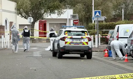 إطلاق نار قرب باريس يقتل شخصاً ويصيب 5.. والسلطات تحقق بشبهة الإرهاب والعنصرية