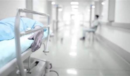 لم يكن يستطيع النوم بسبب ضيق في التنفس.. فنان شهير أصيب بإلتهاب رئوي