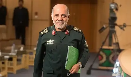 إيران تتوعّد البحرية الأميركية.. وترامب يلوّح بضربات جديدة