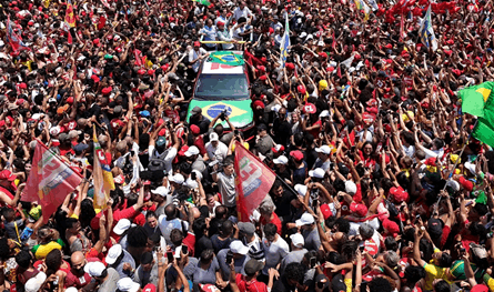 البرازيل تحسم خيارها الأحد... اليسار في مواجهة اليمين