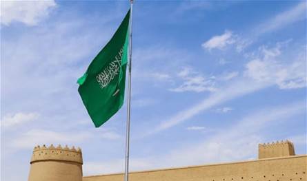 جريحان وأضرار... سقوط شظايا صاروخين باليستيين في خميس مشيط وأحد رفيدة